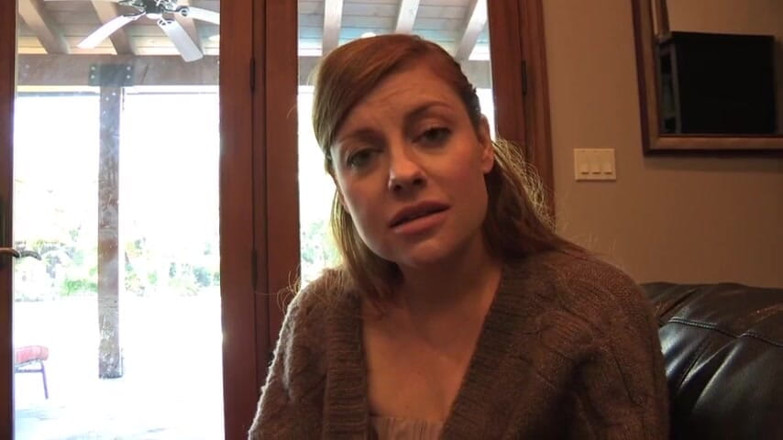 Pussy Land: Redhead lesbian whore loves eating wet cunts