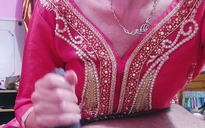 Bolly Karma: Tesão de milf quer enorme pau preto real incrível duro