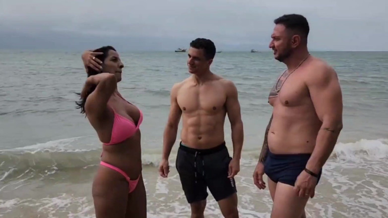 Kel Abate: Ich traf zwei heiße typen am strand und war so...