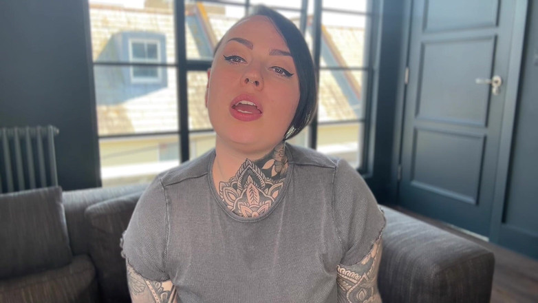 Miss Valentina: Ballbusting-anweisungen