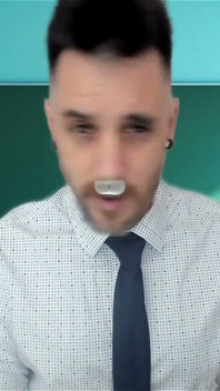 Profesoare cu joc de rol cu vedere la persoana 1