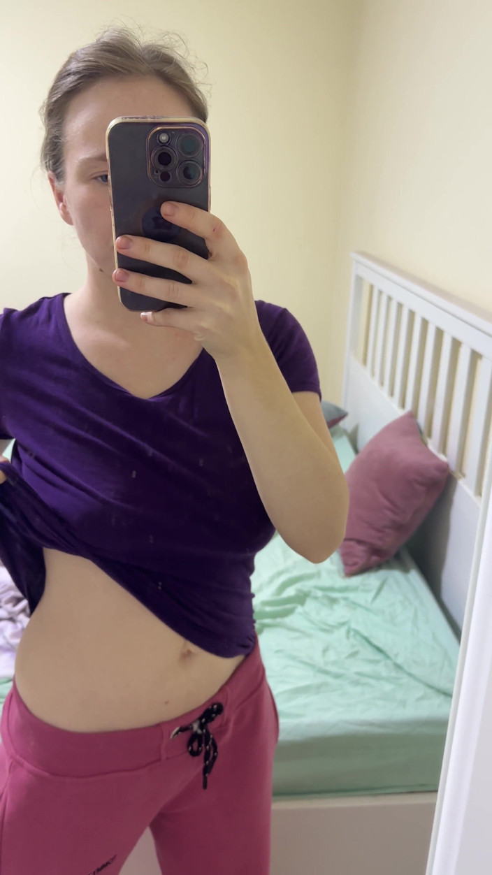 SweetLucy96: Tiener verwent zichzelf 's avonds