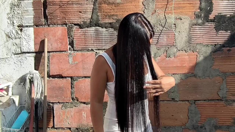 Isabel: Islak saçımı güneşte fırçala, kuruyana kadar