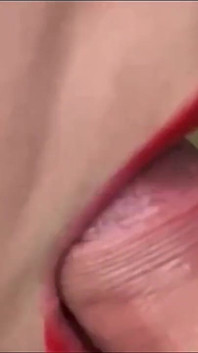 深深地操了美女的嘴巴