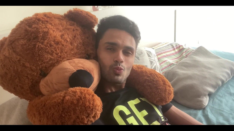 arabeputo: यह मेरा नया खिलॉय जॉर्ज है