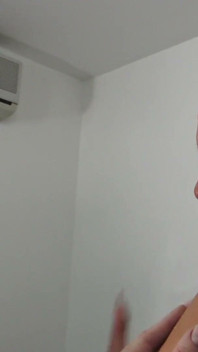 Midilli oğlanı yüzüne tokatlama eğlencesi!