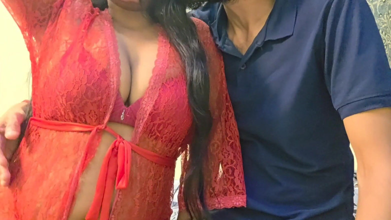 HotlisaAct: Desi Girls Loves to Get Wet Their Horny Pussies and...