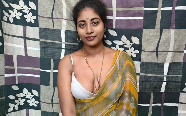 Yourlaxmi: Sexy indická nevlastní dcera spatřila nevlastního otce při koupání