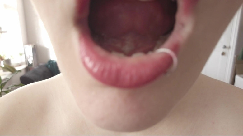 Ezra Faith: Inside a Hungry Giantess' Mouth