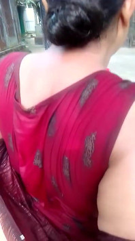 Village Girl's Bathing Video