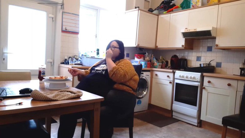 SSBBWLadyBrads: Bbw SSBBW scéna fanfiction prase v zástěře