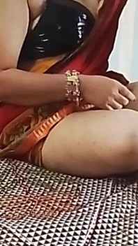 Sexy Bangoli MILF Bhabhi Gets Hard Fucked by Her Servant