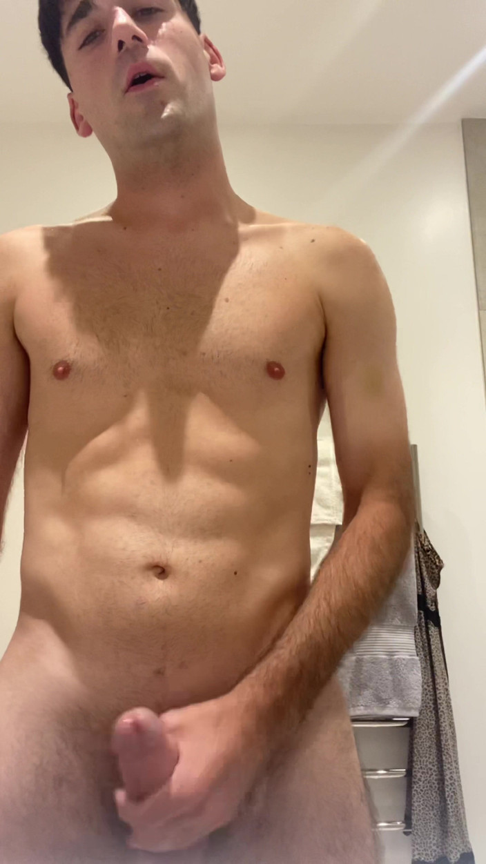 HornyDom: 두꺼운 자지를 자위하고 정액을 먹는 발정난 스트레이트 남자