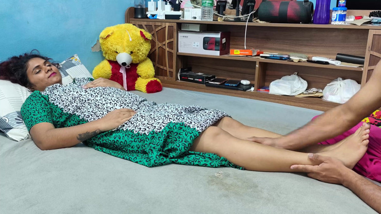 Vaishnavysharunraj: 말레이 마누라 발 마사지