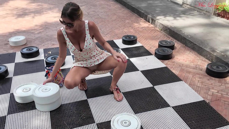 MissLeggings: Gorąca macocha prowokuje swojego naiwnego przyrodniego brata podczas spaceru po...