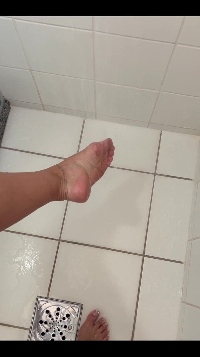 KiffaFeet: Čas na sprchu