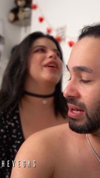 J’ai trompé mon mari pour qu’il partage sa bite avec ma meilleure amie Naty Delgado