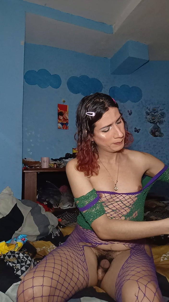 Femboy from Colombia: Estos Movimientos Para Todos