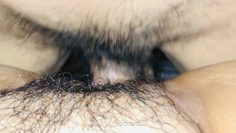 TeenPinayCloseUp: Pinay 18 år gammal tight saftig fitta