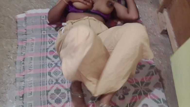 Mami4711: Sex with Indian Hot Videos