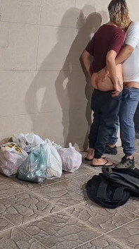 Vysokoškoláci přeskočí třídu a mají tajně sex za budovou