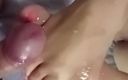 Exotic Tracy: Foot Job Cum on Feet and Toes