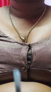 Desi Velká přírodní prsa Bhabhi