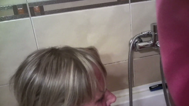 Dirty Milf Tina & Marc: Shaved Orgasm Cumshot