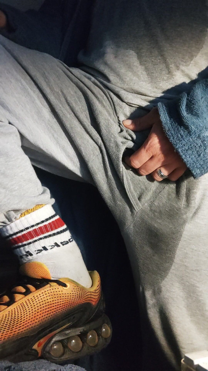 SmokedAlloy2: Brudne skarpetki, sikanie i Dirtyjunkbro. Młotek!!!