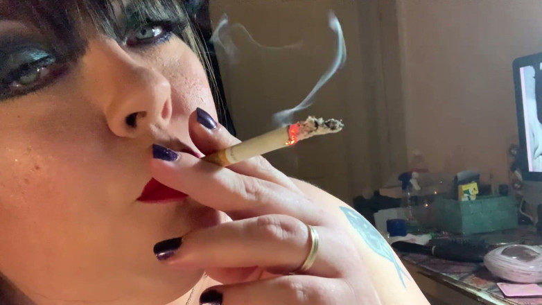 Tina Snua: BBW Tina Snua Chain Smoking Cigarettes with Nose Exhales