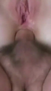 Eu fodo a GILF na bunda dela