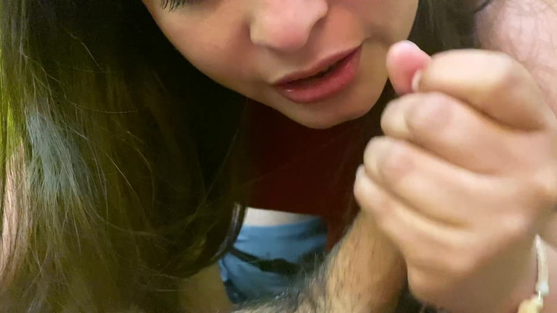 yahaira martinez: Saya mengisi mulut saya dengan susu