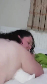 GiovaneenglishBBW cavalca un bbc nata4sex figa cremosa orgasmo intenso