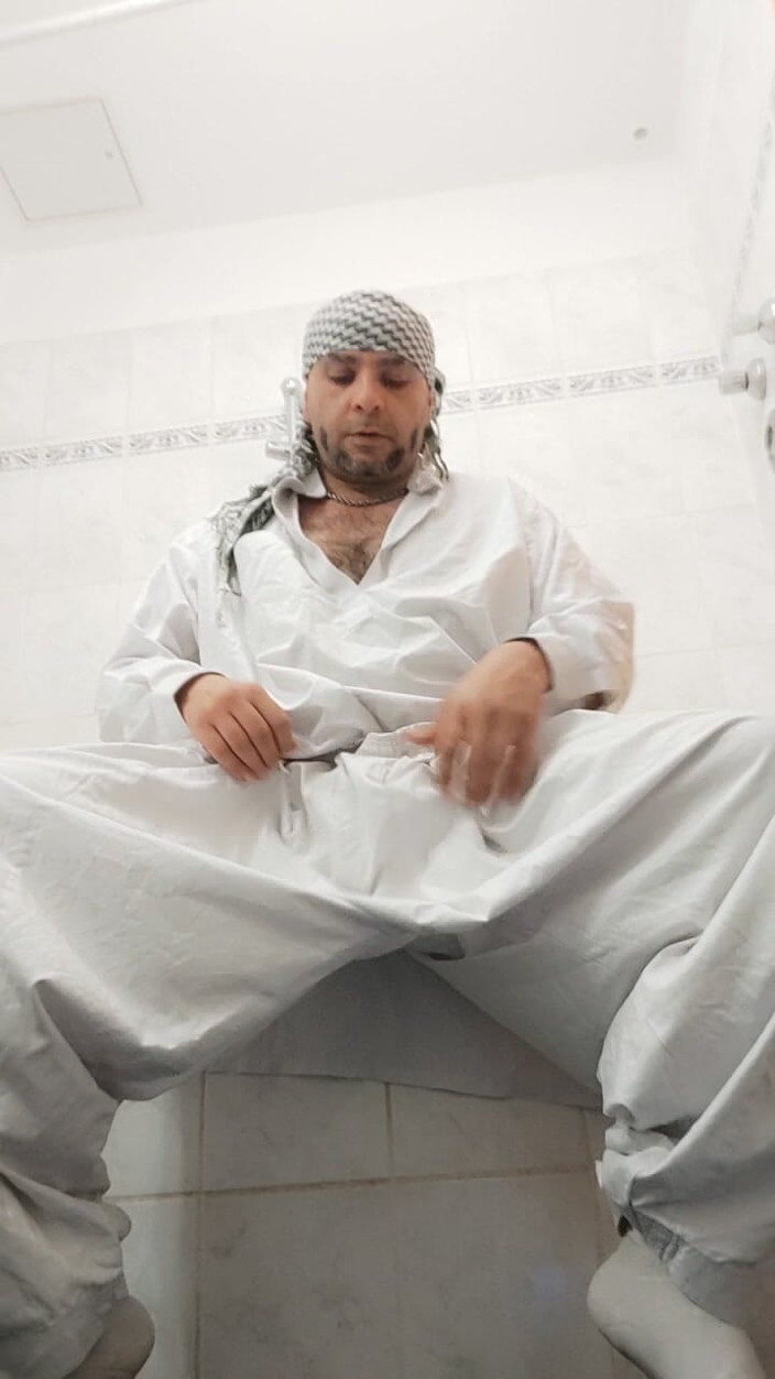 SmokedAlloy2: Dj Bro and the Pissed off White Afghan Clothes