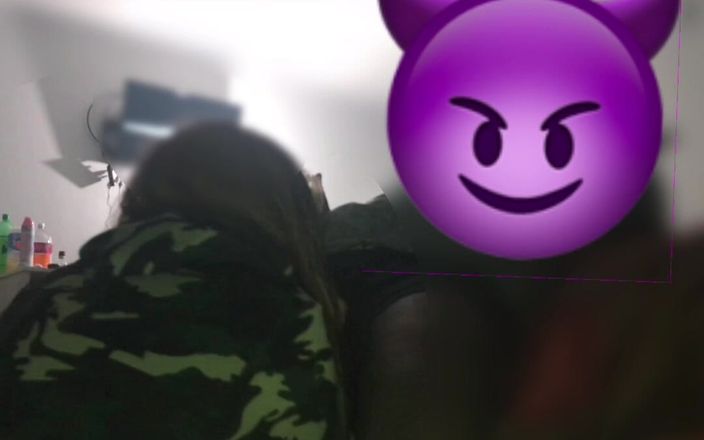 PlayboyHef: Cuckold Blowjob. Pacarnya dientot habis-habisan sampai dia mengencinginya