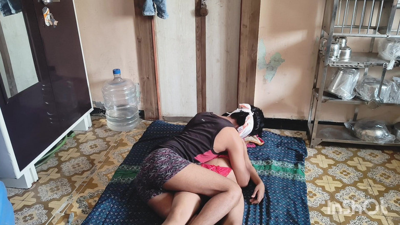 Desishycouple: Shivani yenge pembe bikinili seks. Bölüm 1