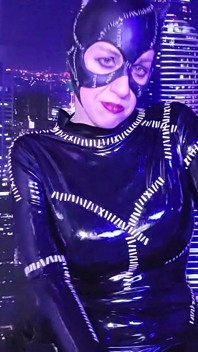 Catwoman Snatches a Robin Part 1