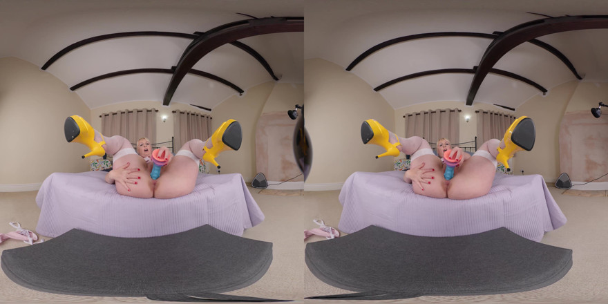 Freddies World: Ateşli sarışın orta yaşlı seksi kadın tracey lain vr sikişiyor