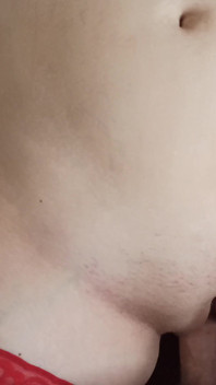 mamuśka pozwoliła, aby jej mokra cipka zerżnęła misjonarza