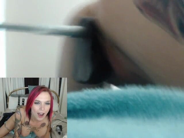 Anna Bell Peaks: Busty babe anna sliding on a huge dildo machine