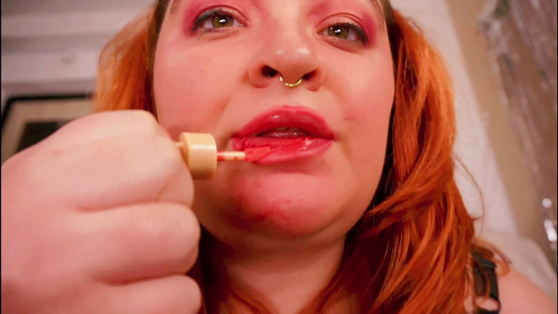 AssGives: Saya Meletakkan Glitter di Bibir Saya