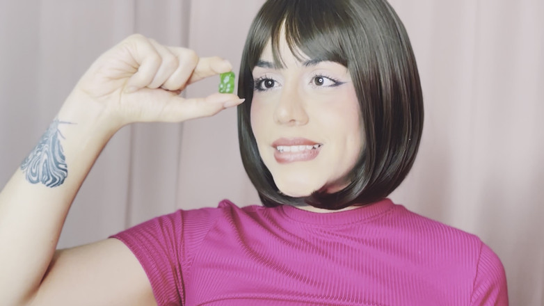 CoralTrip: 4K Giantess Fantasy - Swallowed Alive