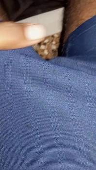 Öpüşen dudaklarla Hintli yarak masterbasyonum