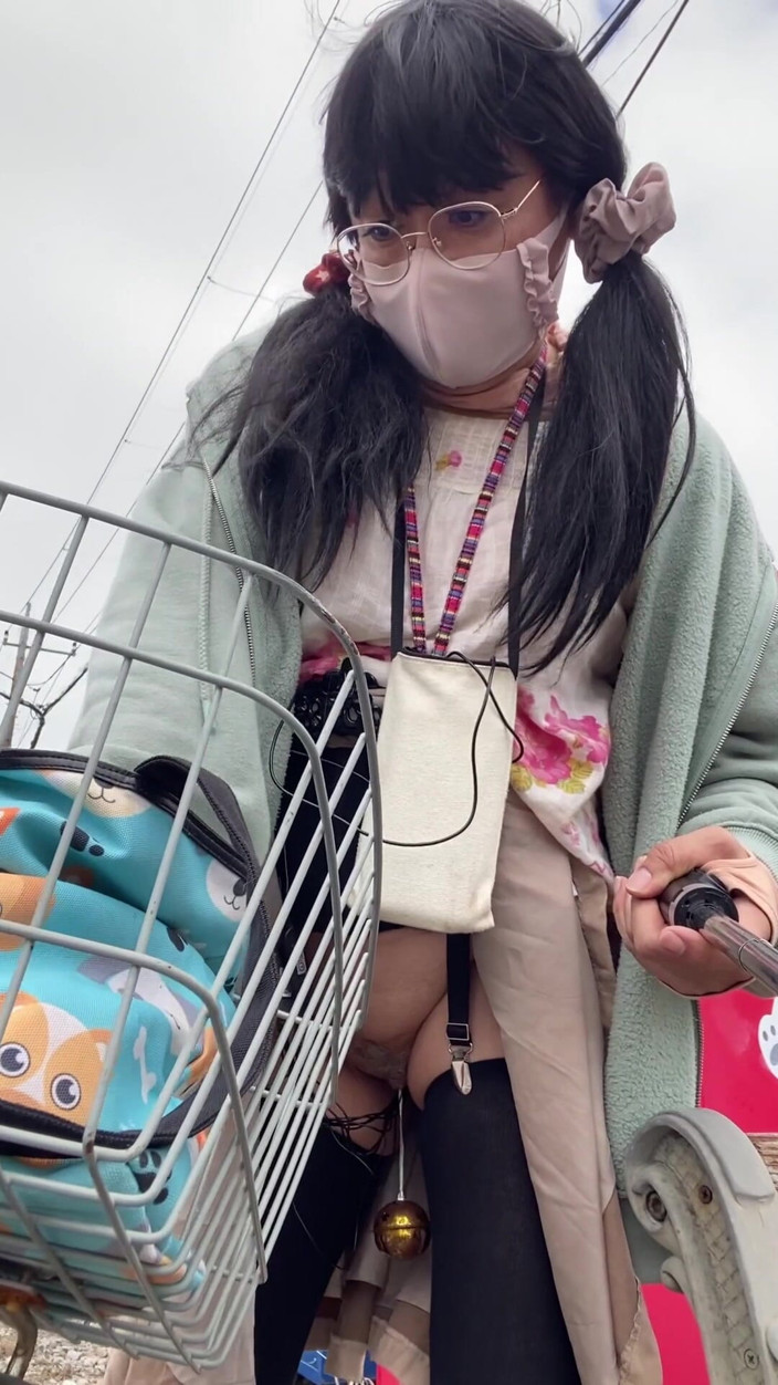 megu2002: Paseo y máquina expendedora nº245 de la ciudad