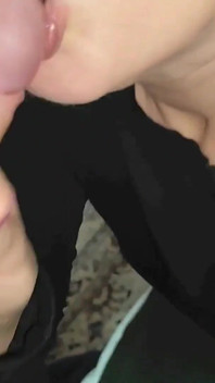 Madura milf esposa boquete até encher a boca com porra