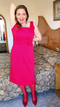 Hot Busty MILF in Red Outfit Do Striptease