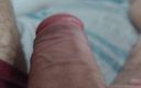 MK porn studio: Un jeune garçon filme une bite