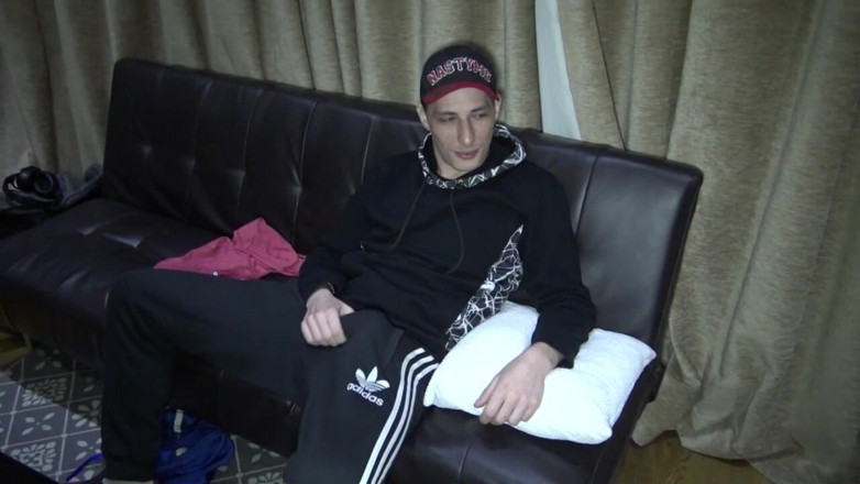 BAREBACKERS FROM LONDON: Harry dikongkek tanpa kondom oleh Maxence Angel di London