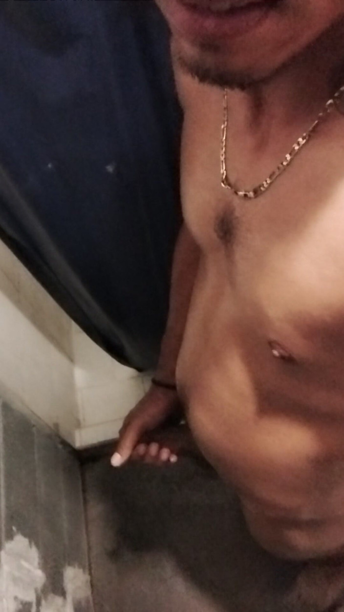 AlexAlejandro13: Minte intensă, provocatoare, look sexy