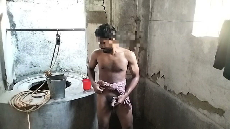 Desi Tits: Üvey baba büyük yarak sikişiyor twink oğlan mastürbasyon yapıyor Hintli...